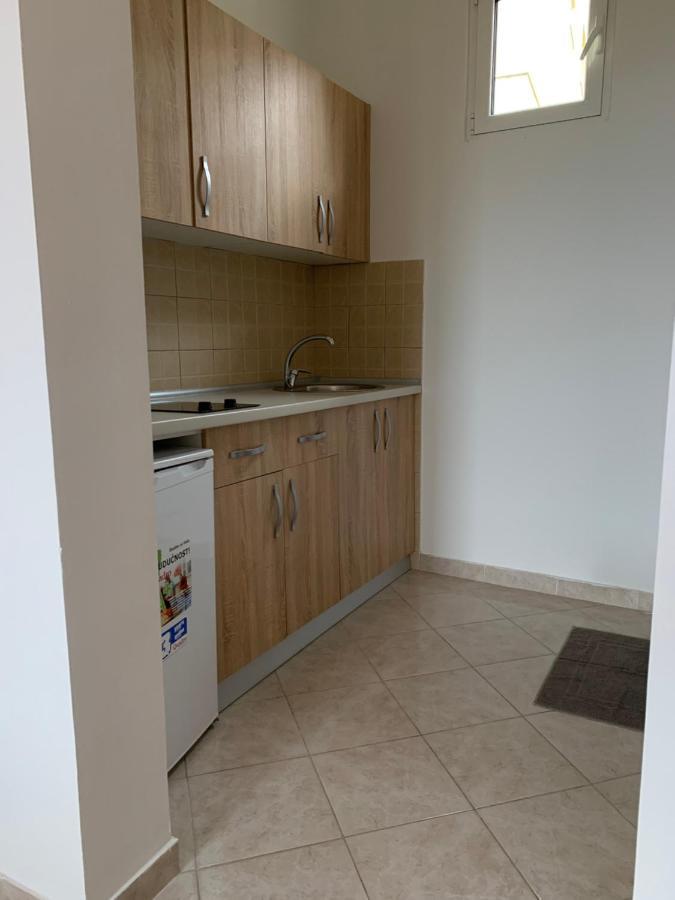 Apartments Adrian Ulcinj Bagian luar foto