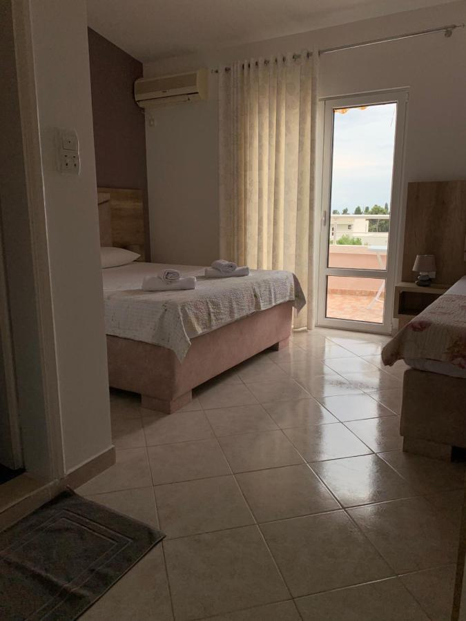 Apartments Adrian Ulcinj Bagian luar foto