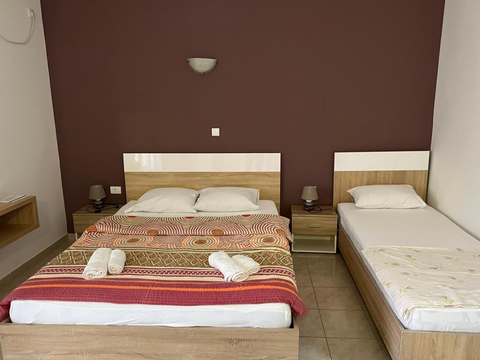Apartments Adrian Ulcinj Bagian luar foto